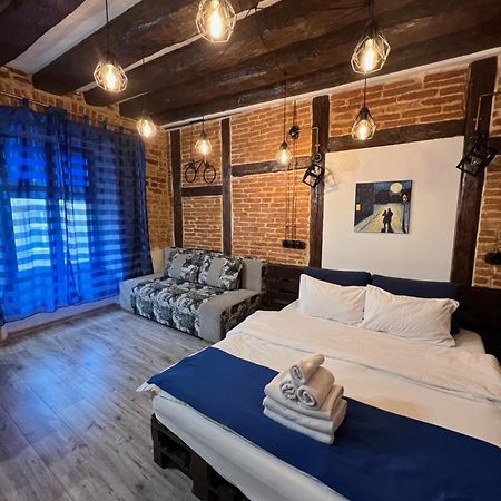 Cozy Loft В Самому Центрі Львова Apartment Luaran gambar
