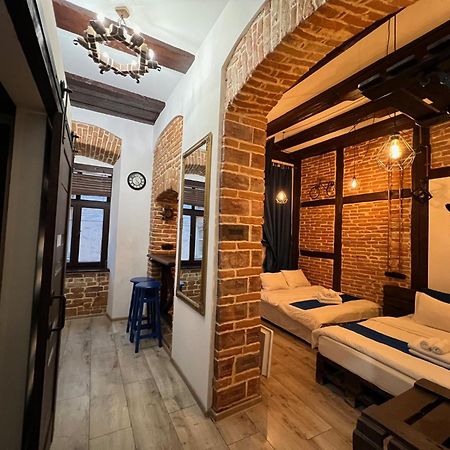 Cozy Loft В Самому Центрі Львова Apartment Luaran gambar