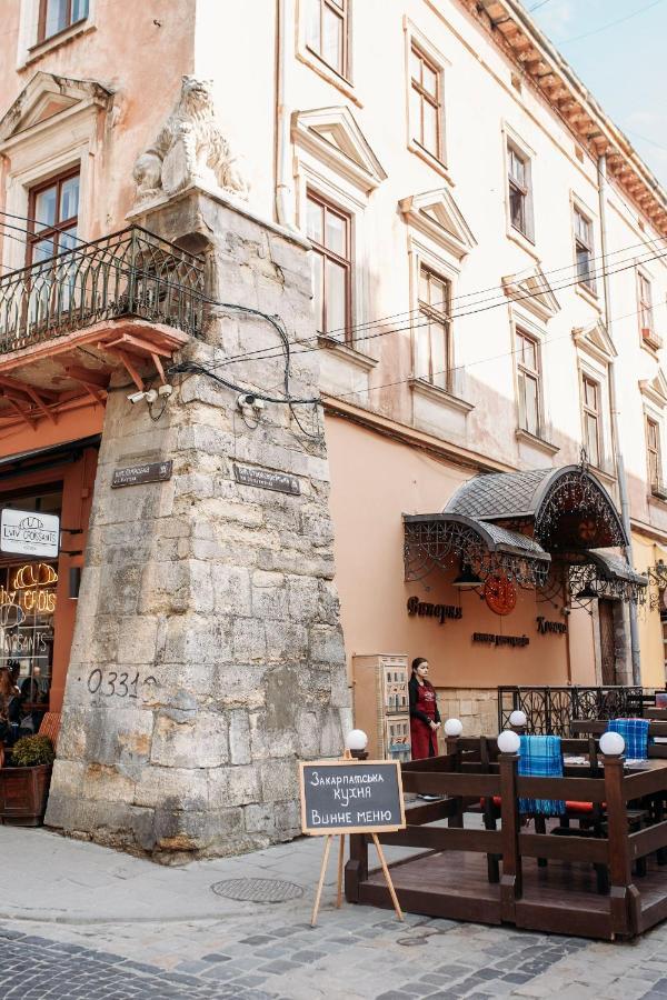 Cozy Loft В Самому Центрі Львова Apartment Luaran gambar